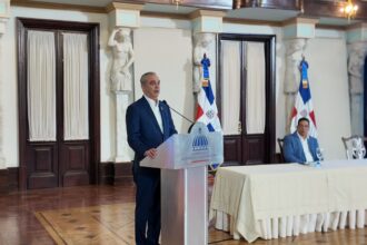 Abinader destaca transformación de Contrataciones Públicas y anuncia patente para software de Eficompras