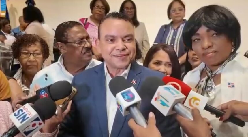 SNS afirma que se ha nombrado más de 7,000 médicos y 6,000 enfermeras