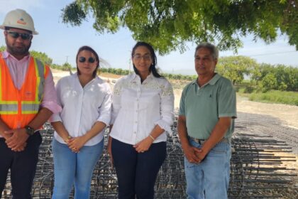 Obras Públicas supervisa construcción de puentes reclamados por décadas en comunidades de Azua