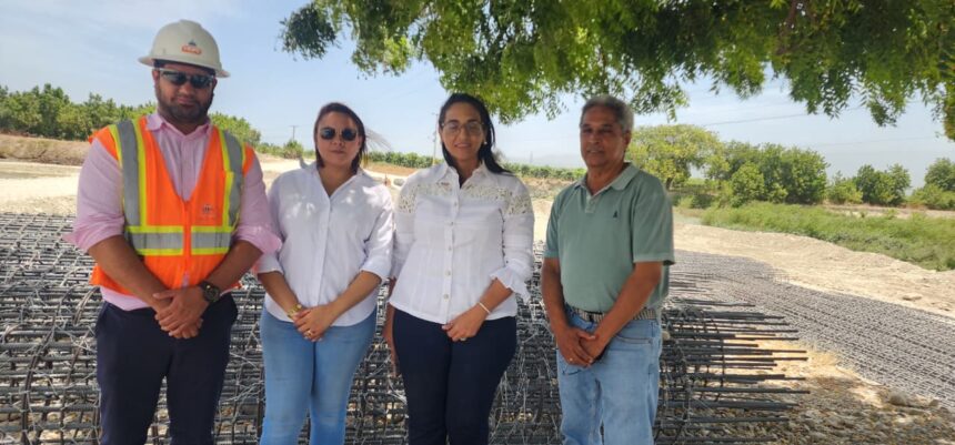 Obras Públicas supervisa construcción de puentes reclamados por décadas en comunidades de Azua