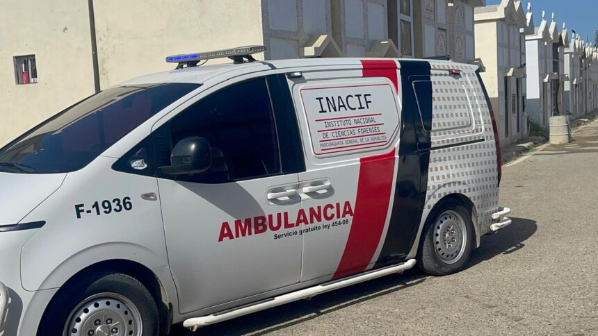 Matan a hombre de un batazo y un machetazo tras intentar defender a una mujer en Santiago