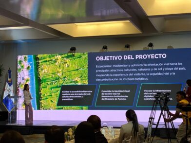 RD Vial ampliará iluminación solar y mantenimiento en corredores turísticos