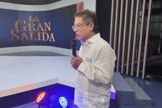 Iván Ruiz destaca transformación de RTVD: deja de ser del gobierno y pasa a ser televisión pública