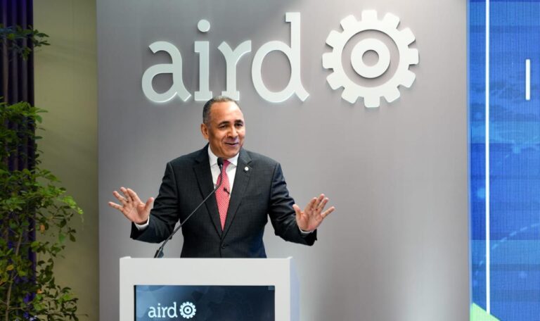 Nelson Arroyo destaca crecimiento de 9.4 % del comercio exterior dominicano