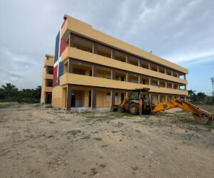 Padres denuncian paralización de trabajos en el liceo Ana Hilda Pérez y temen nuevo inicio virtual