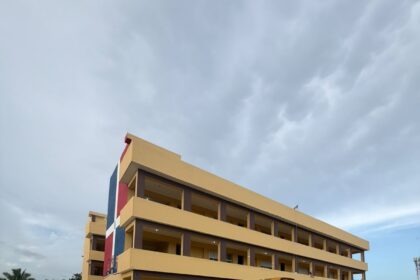 Padres denuncian paralización de trabajos en el liceo Ana Hilda Pérez y temen nuevo inicio virtual