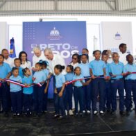 Abinader llama a estudiantes y docentes a iniciar el lunes el año escolar 2026 desde Jimaní