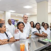 Abinader inaugura escuela técnica en Barahona para impulsar desarrollo turístico