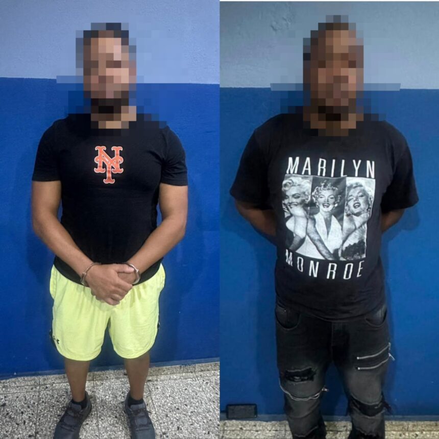Policía apresa a dos hombres y ocupa drogas y armas en La Vega