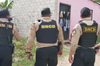 DNCD y MP incautan más de 5,000 gramos de drogas y arrestan a 15 personas en Boca Chica