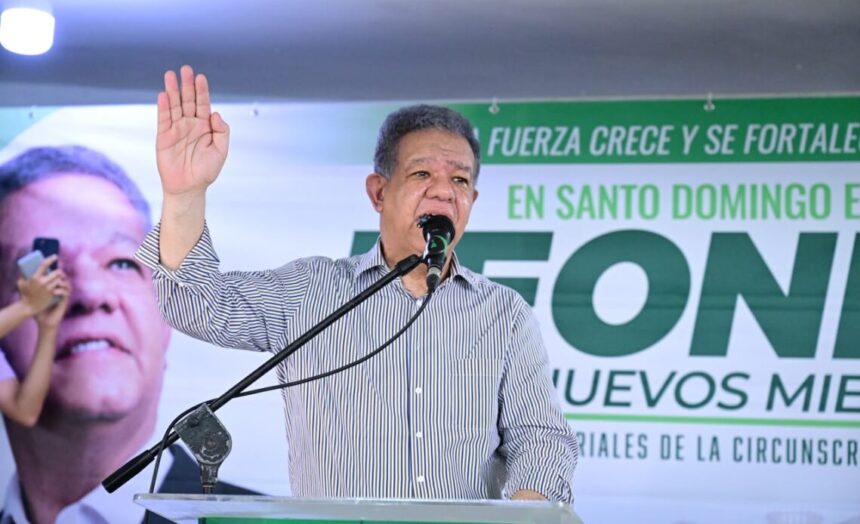 Leonel Fernández denuncia apagones de hasta 12 horas en Santo Domingo Este