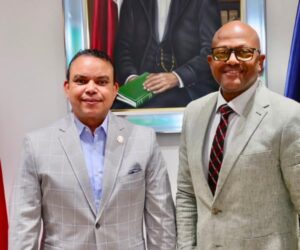 Titular del SNS es reconocido por el CMD como Hijo Meritorio de Sánchez Ramírez