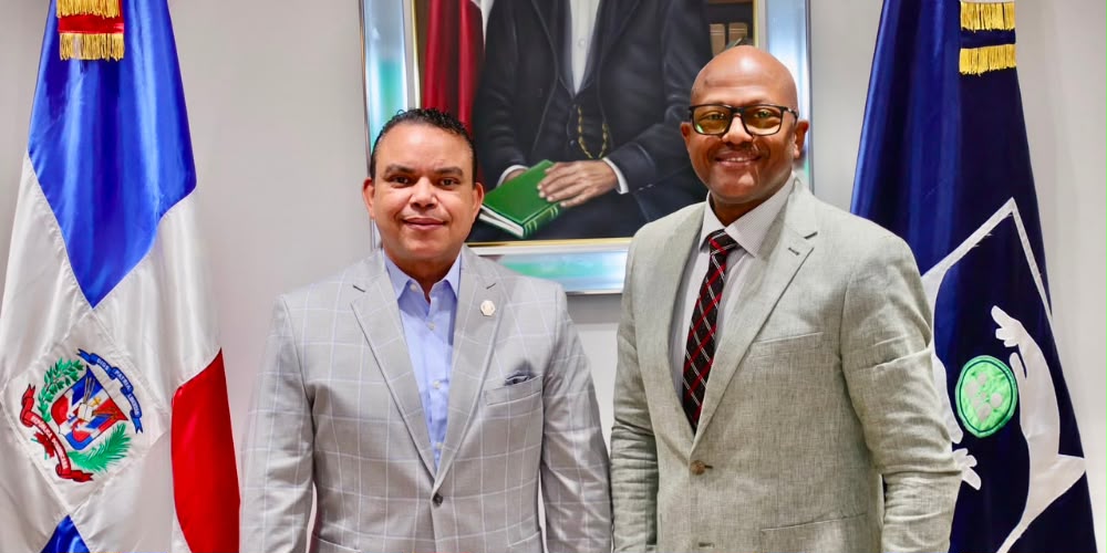 Titular del SNS es reconocido por el CMD como Hijo Meritorio de Sánchez Ramírez