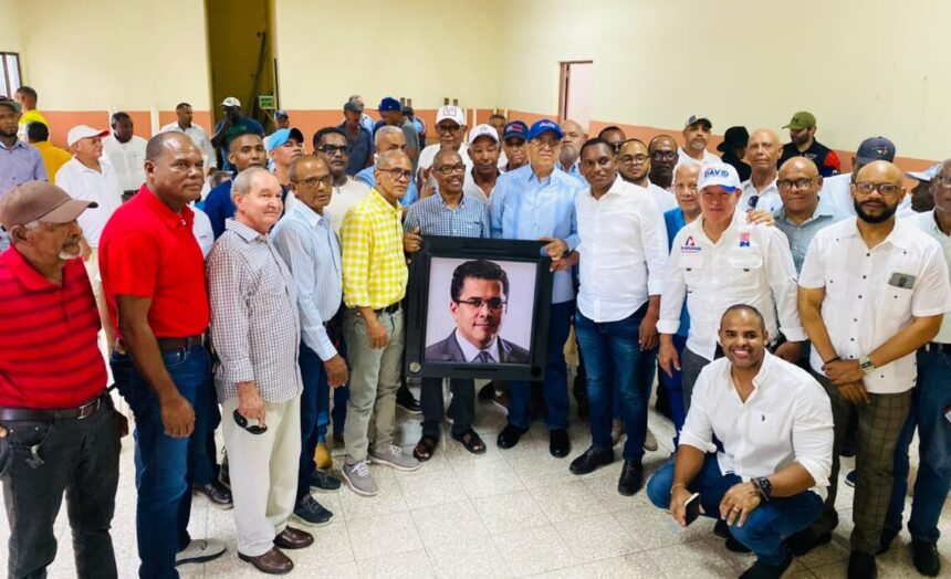 Equipo de David Collado amplía su estructura política en San Juan de cara a 2028
