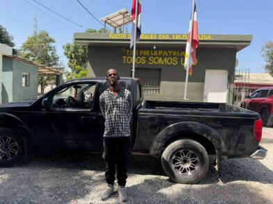 Apresan a hombre con 18 paquetes de presunta marihuana en chequeo militar de Azua