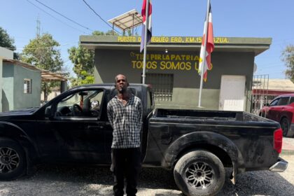 Apresan a hombre con 18 paquetes de presunta marihuana en chequeo militar de Azua