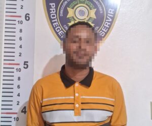 Policía Nacional apresa a un hombre mediante orden judicial por robo y recupera objetos sustraídos en Jarabacoa