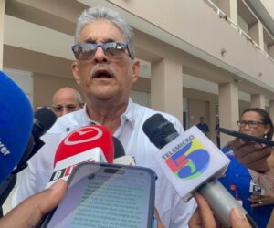 Educación admite que escuelas de Santiago aún requieren trabajos y anuncia intervención de 24 planteles