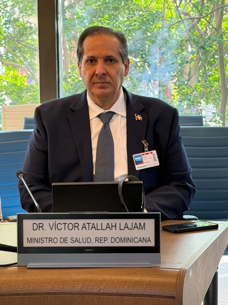 Víctor Atallah presenta en Washington avances de RD en la transformación del sistema de salud