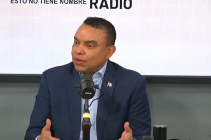 “No son hospitales de los años 90”: Julio Landrón responde a críticas de Senén Caba