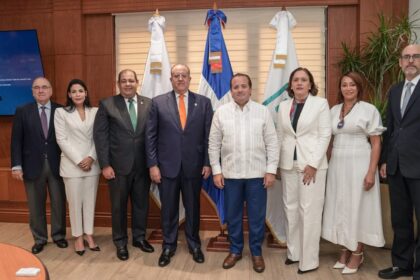 DO Sostenible fortalece la transparencia con Comisión de Veeduría Ciudadana