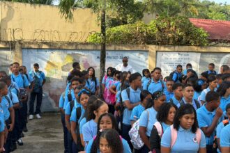 Más del 70 % de los estudiantes inicia el año escolar en el Liceo María Dolores Velásquez Romero de Zambrana