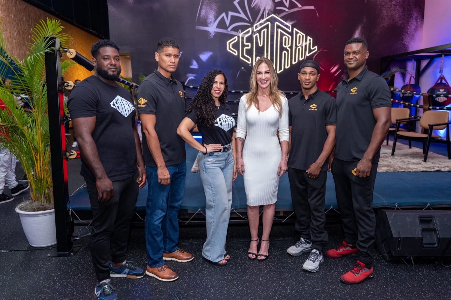 Siete de siete: Central Boxing reconoce histórica actuación del boxeo dominicano en Santo Domingo 2026