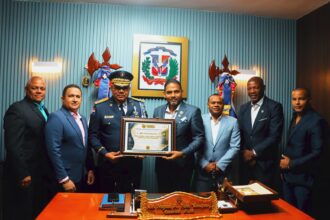 Cámara de Comercio de Santo Domingo Norte reconoce al general Miguel Ángel Peña Vásquez