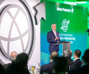 Abinader afirma Gobierno trabaja activamente para lograr acuerdo recíproco de tarifas con EE.UU
