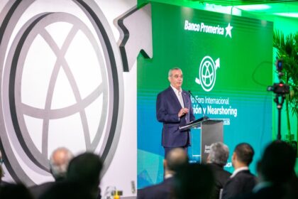 Presidente Abinader afirma Gobierno trabaja activamente para lograr acuerdo recíproco de tarifas con Estados Unidos