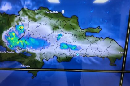 ¡Saquen sus paraguas! Onda tropical provocará aguaceros y tormentas eléctricas este jueves