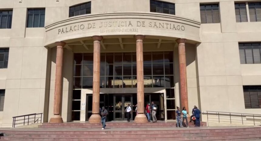 15 años de prisión para red que traficaba haitianos y los escondía en una casa de Santiago