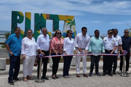 David Collado inaugura parador fotográfico en Punta Rucia con inversión de RD$10.8 millones