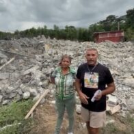 Pareja indignada dice se utilizó el poder para derrumbar una villa que había construido en Monseñor Nouel