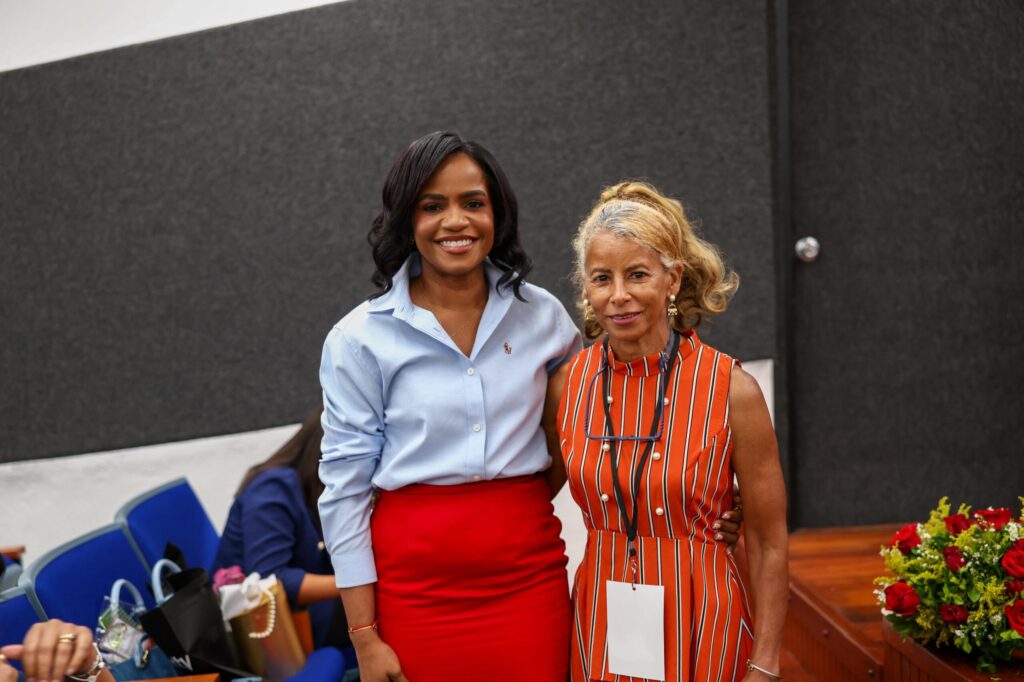 Millizen Uribe es reconocida en Congreso Internacional de Fotoperiodismo