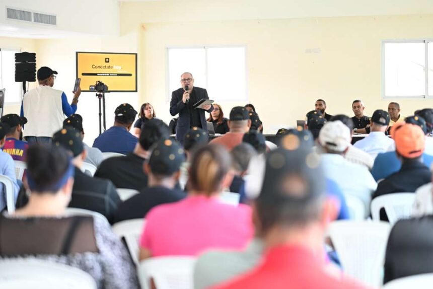 MotoCom realiza su primer encuentro con conductores para fortalecer la seguridad
