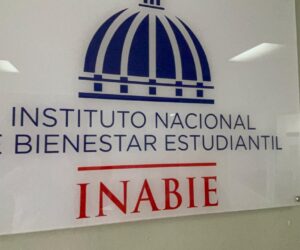 INABIE investiga rechazo de leche escolar en Santiago y advierte sanciones a proveedores