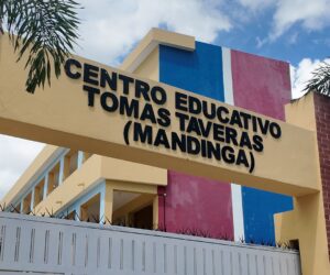 Maestro herido durante asalto en Mandinga está estable; escuela pide mayor seguridad