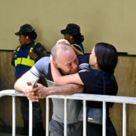 Familiares de víctimas del Jet Set salen llorando de la sala durante juicio de fondo