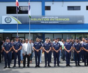 Director de la Policía Nacional supervisa dependencias y refuerza controles internos