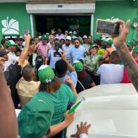 Mario Balbuena “Robin” se juramenta en la Fuerza del Pueblo en Las Galeras