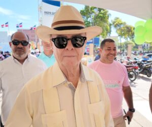 Hipólito Mejía destaca impacto de “Plásticos por Útiles Escolares” en familias de escasos recursos