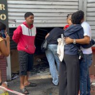 Incendio afecta varios locales del Mercado Modelo de Santiago durante la madrugada