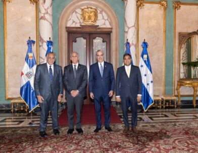 Presidente de Honduras solicita asesoría a RD para preparar JC Honduras 2029