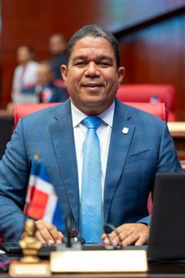 Moisés Ayala anuncia que centro del ITLA en Barahona comenzará a funcionar este año