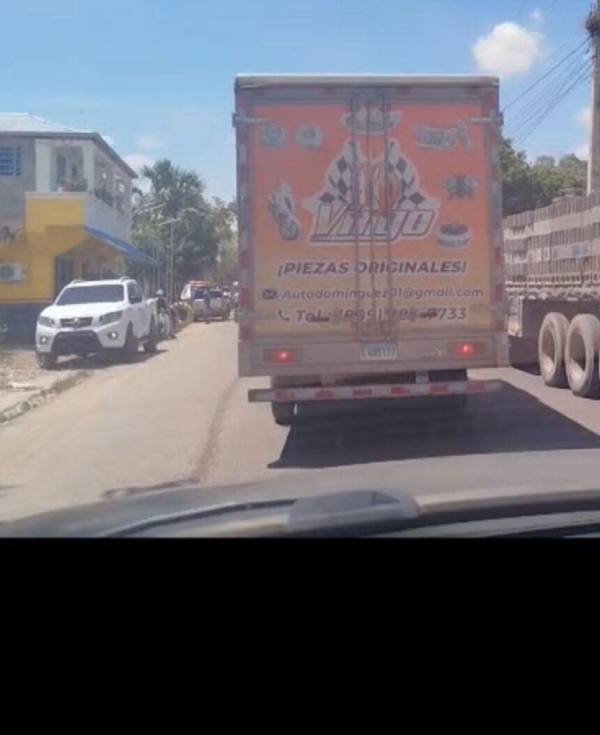 Conductores califican de "Odisea" entrar y salir de Dajabón hacia Montecristi