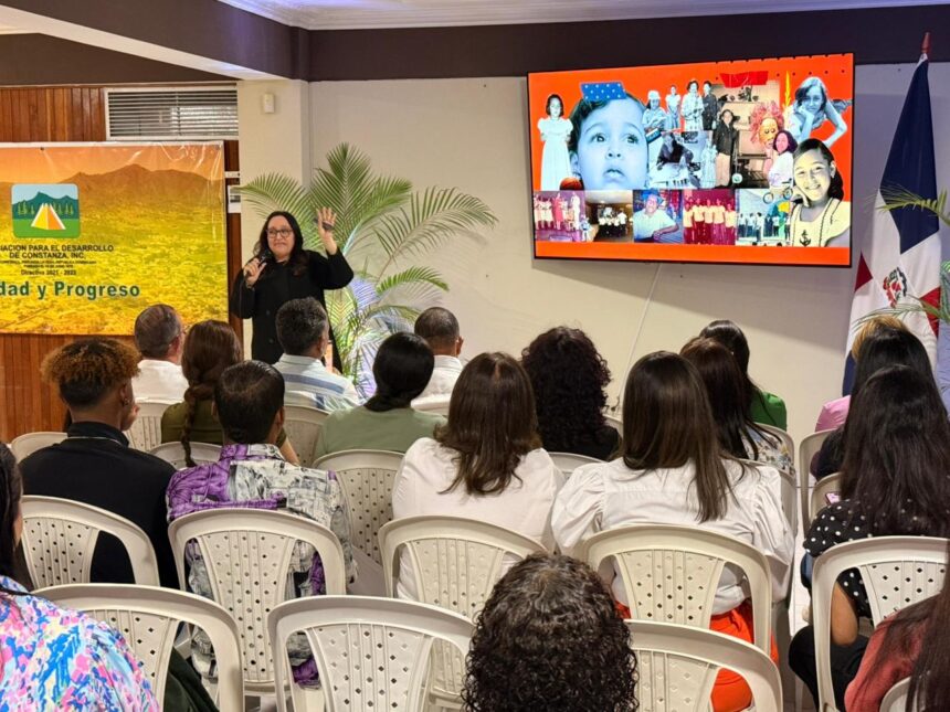 ASODECONT presenta en Constanza “Experiencia Creativa” junto a Edilenia Tactuk