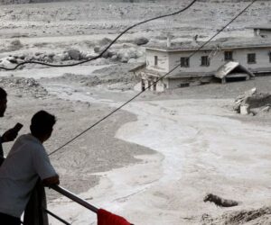 Desaparecidos en Nepal: presidente urge intensificar la búsqueda tras la riada