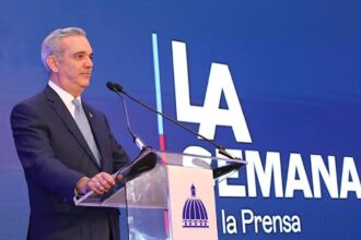Abinader cambia formato de “LA Agenda Semanal”: periodistas no podrán asistir presencialmente