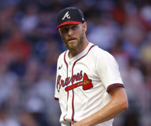 Chris Sale lanza blanqueada y los Bravos barren a los Dodgers